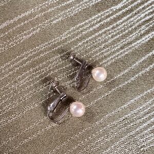 Vintage Pearl Clip-On Earrings silver screw backs